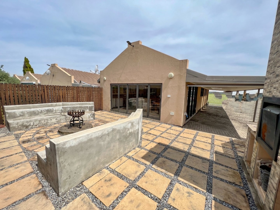 3 Bedroom Property for Sale in Louterwater Free State